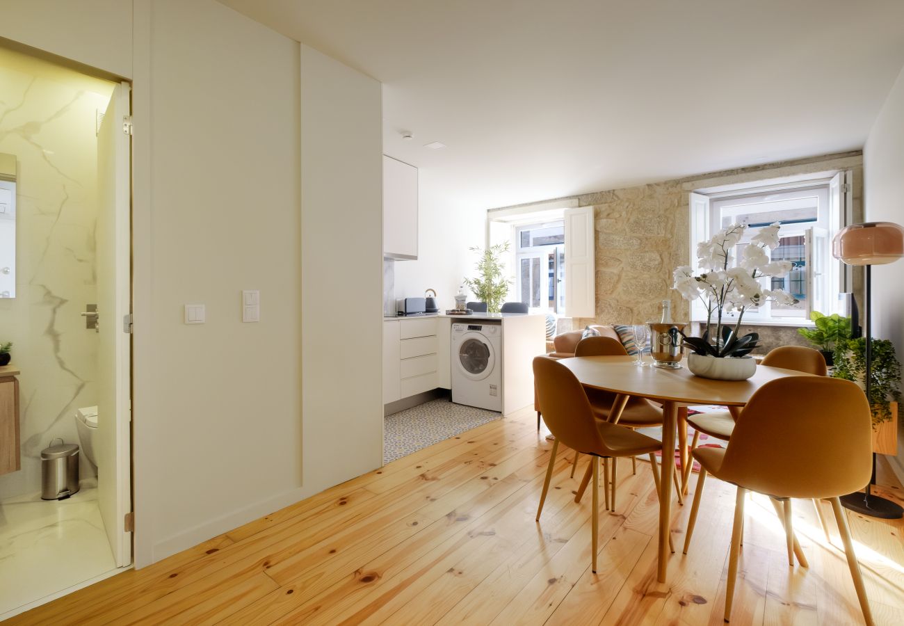 Apartamento em Porto - Magnolia 3 Luxury with AC Metro Downtown Porto