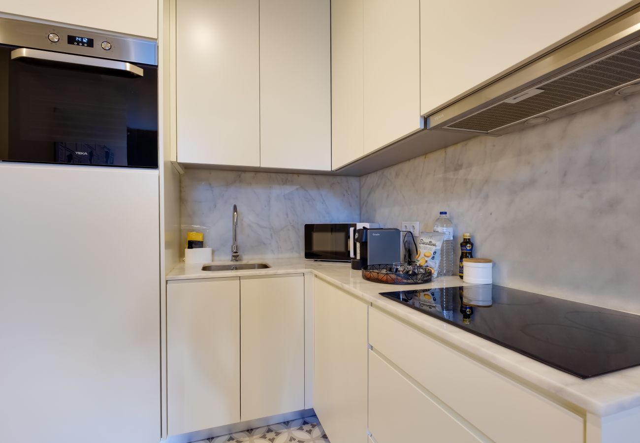 Apartamento em Porto - Luxury Style 8 with A/C Downtown Porto near Metro