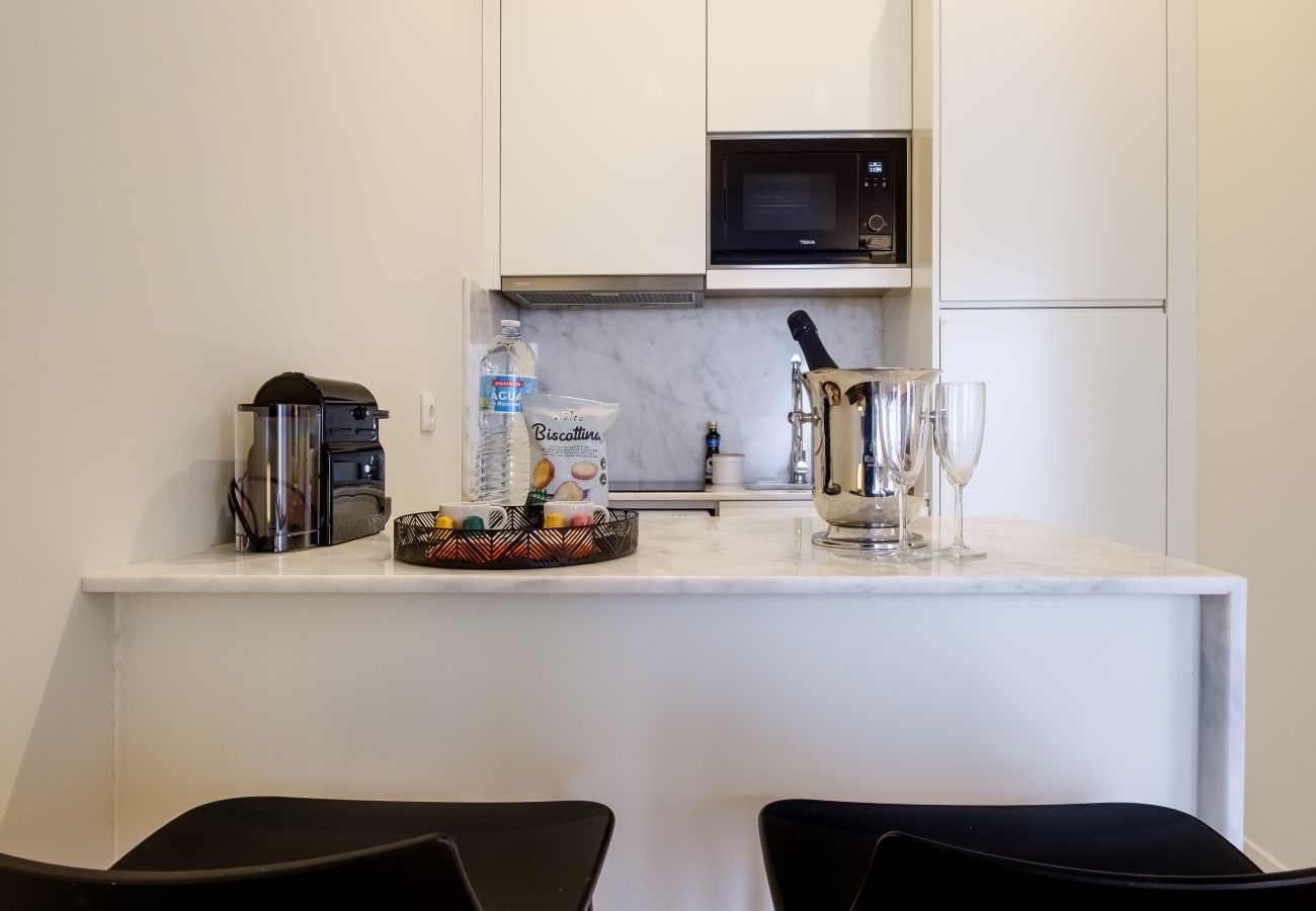 Apartamento em Porto - Luxury Style 5 with AC Downtown Porto near Metro