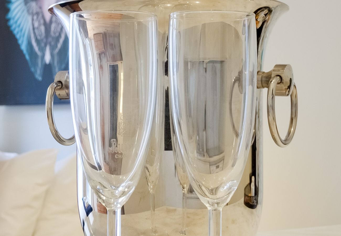 Apartamento em Porto - Luxury Style 5 with AC Downtown Porto near Metro