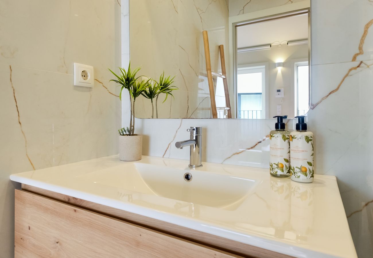 Apartamento em Porto - Luxury Style 5 with AC Downtown Porto near Metro