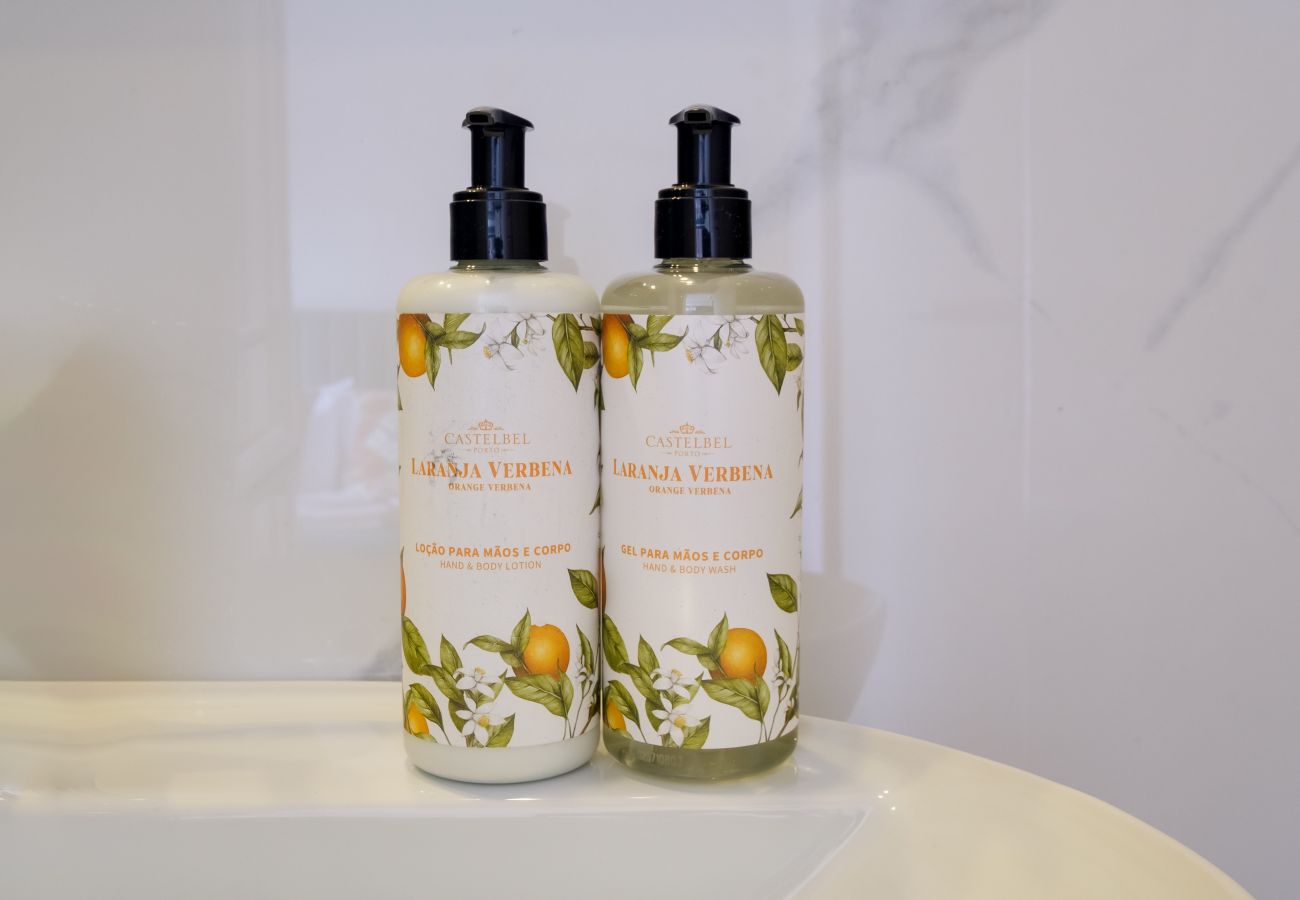 Apartamento em Porto - Magnolia 6 Luxury with AC Metro Downtown Porto