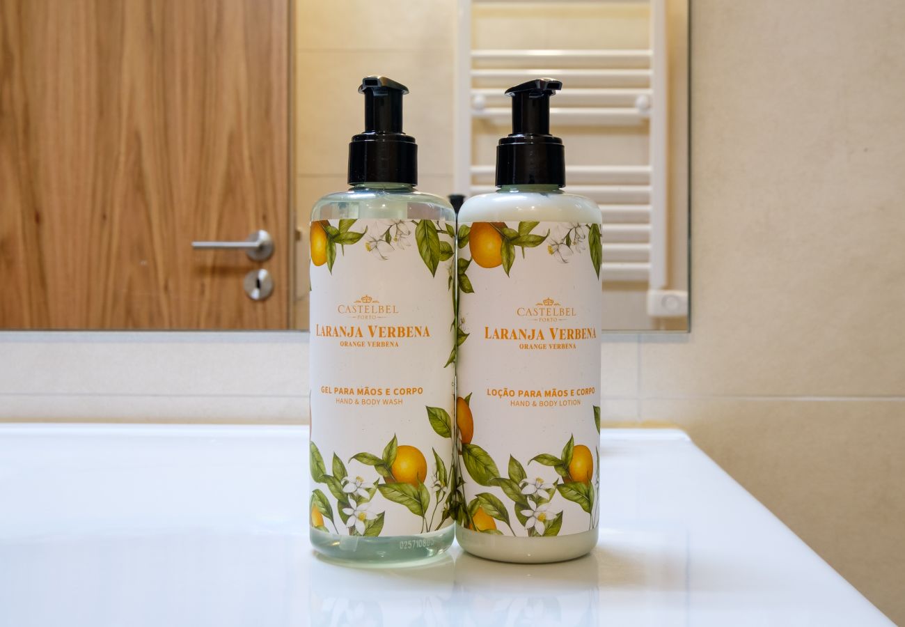 Apartamento em Porto - Camões  Apartment with A/C near Metro