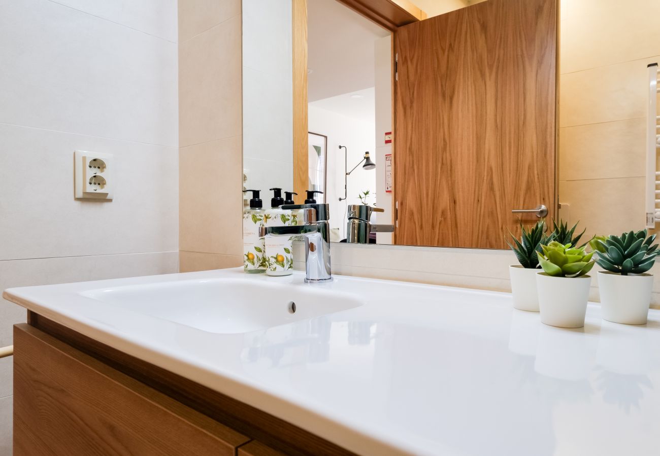 Apartamento em Porto - Camões  Apartment with A/C near Metro