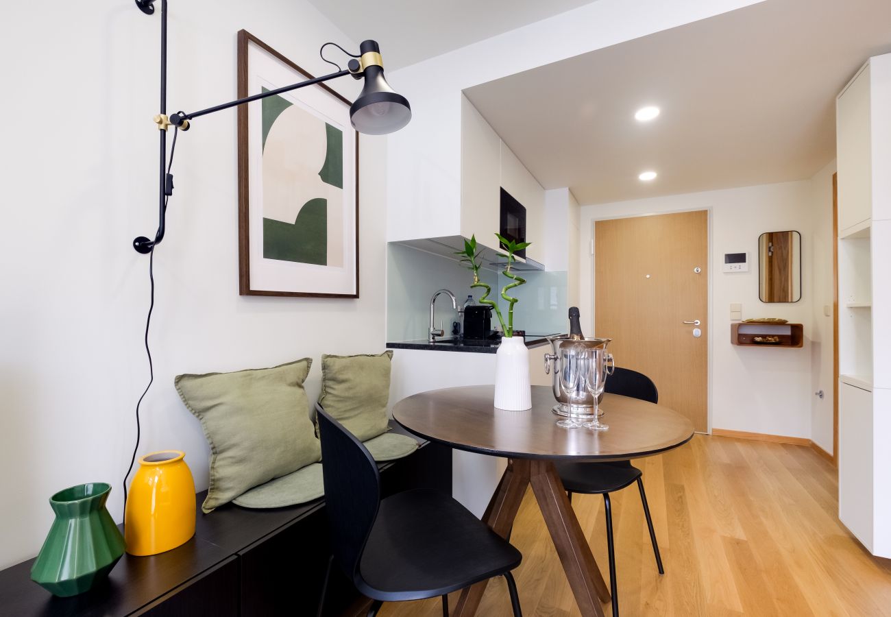 Apartamento em Porto - Camões  Apartment with A/C near Metro