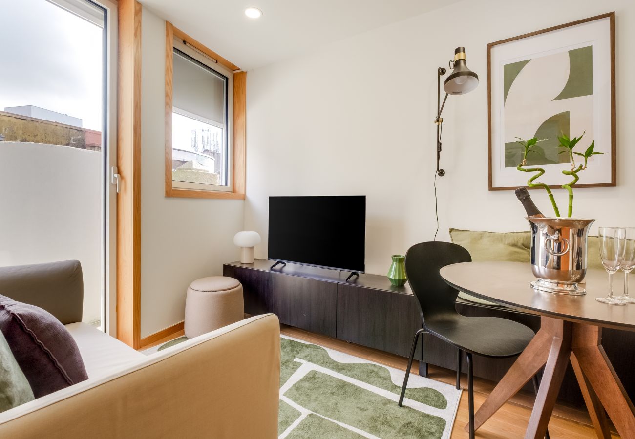 Apartamento em Porto - Camões  Apartment with A/C near Metro