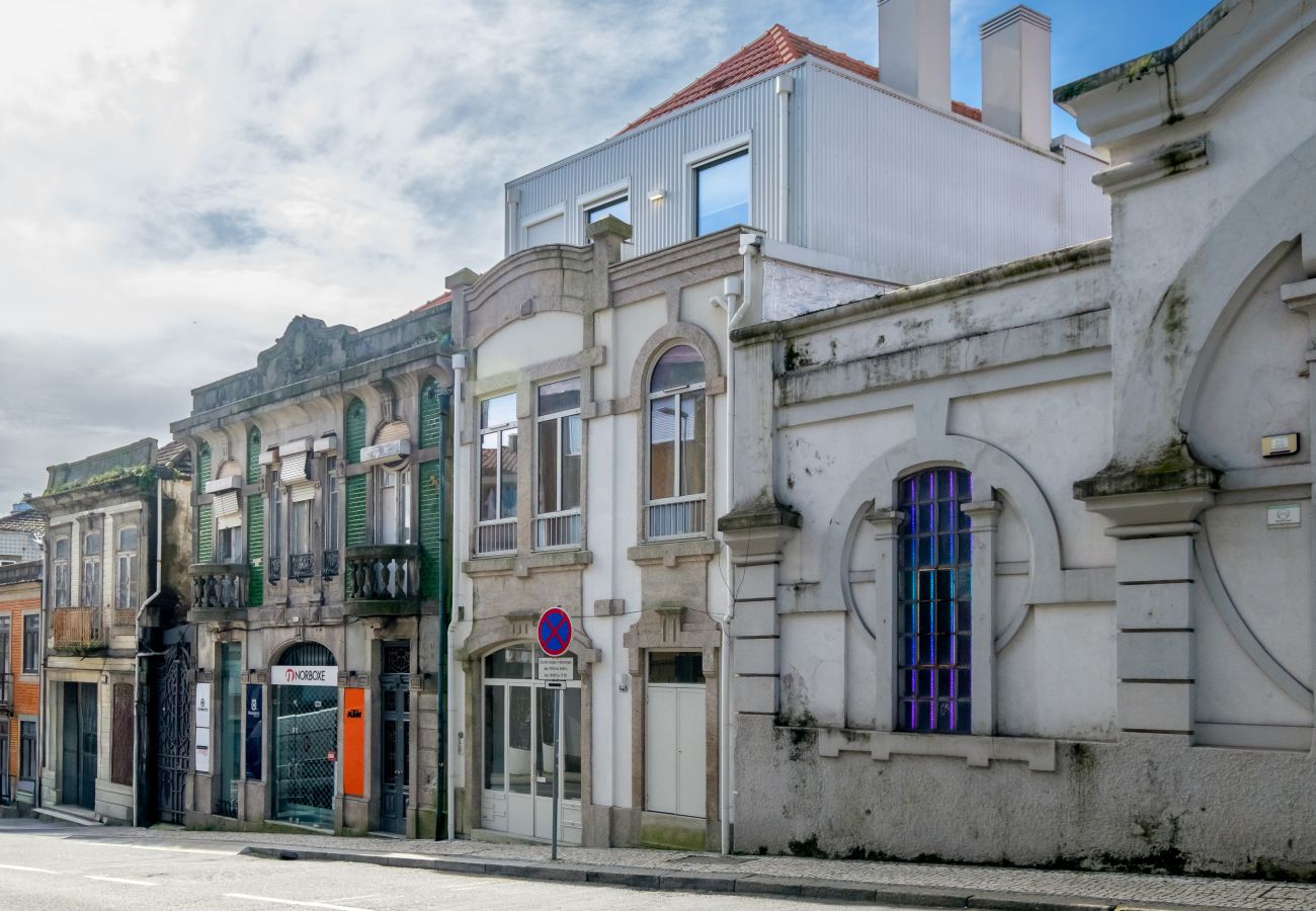 Apartamento em Porto - Camões  Apartment with A/C near Metro