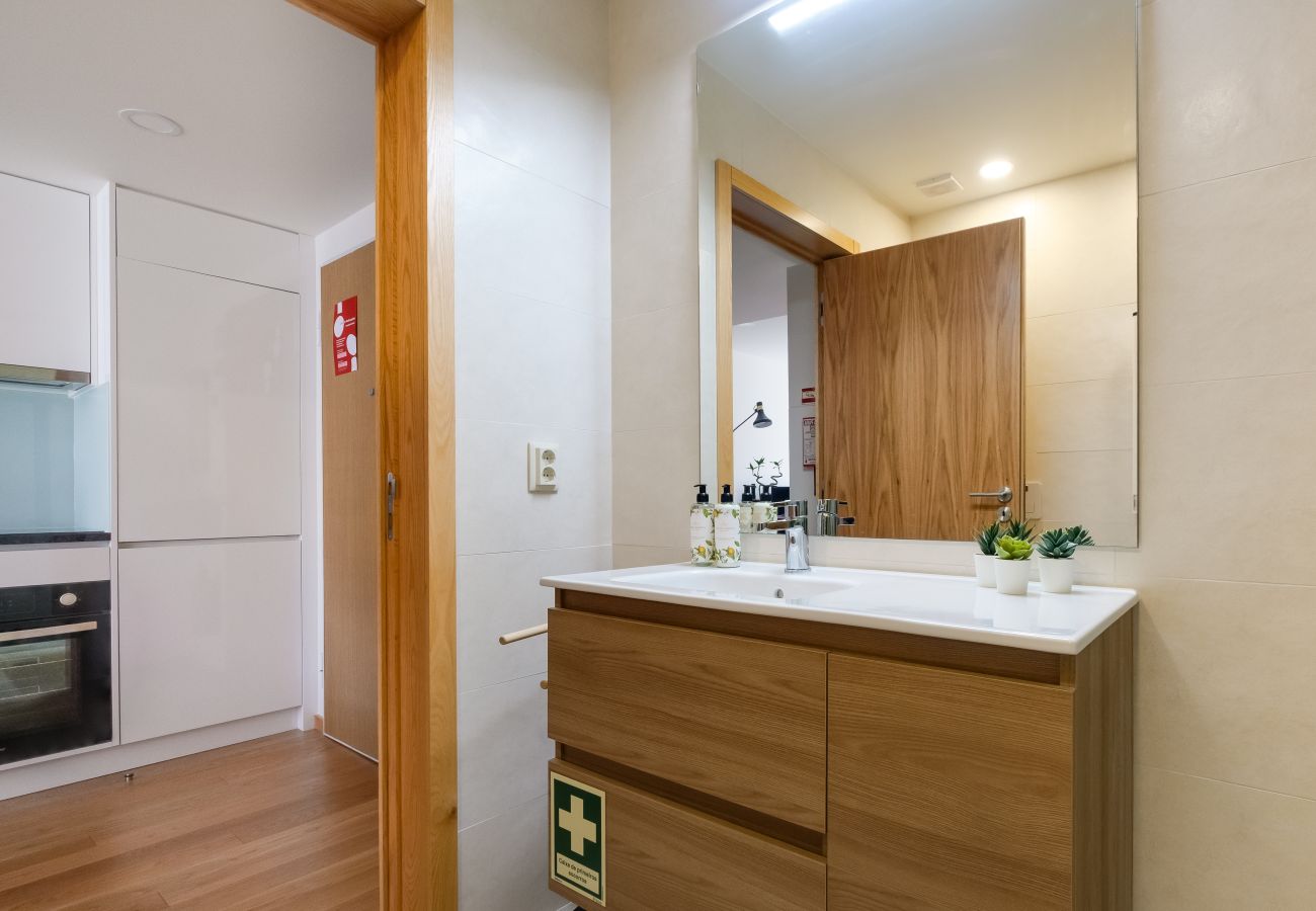 Apartamento em Porto - Camões  Apartment with A/C near Metro