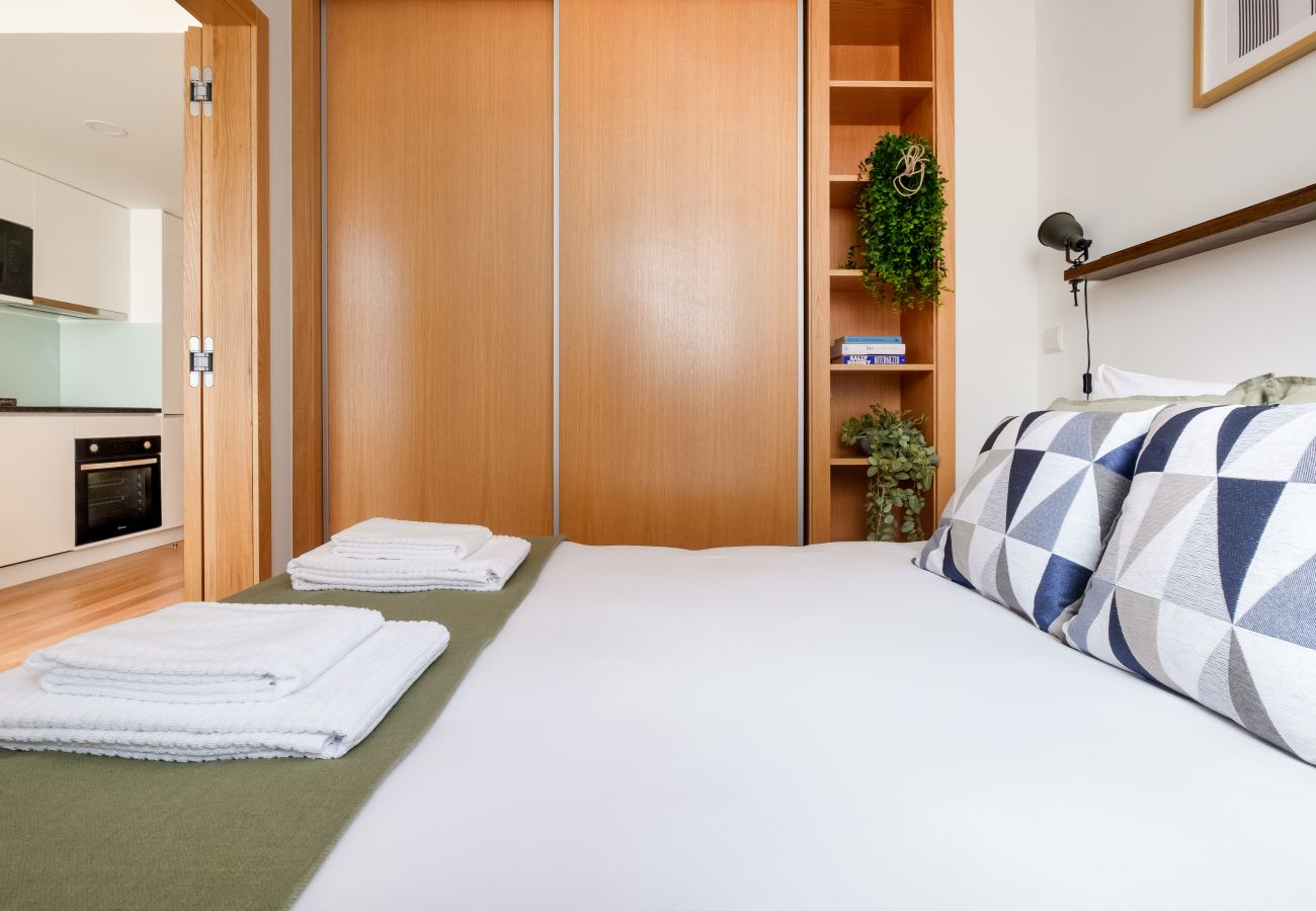 Apartamento em Porto - Camões  Apartment with A/C near Metro