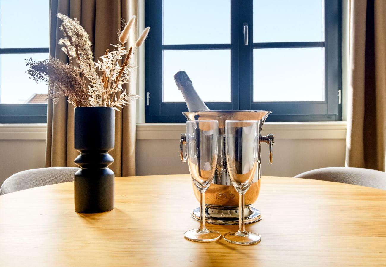 Apartamento em Porto - Art Deco 34 Luxury Apartment Downtown Metro AC