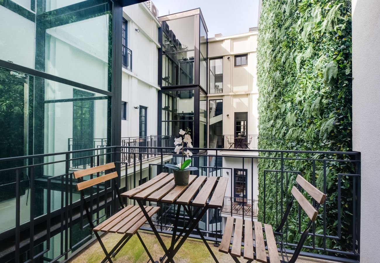 Apartamento em Porto - Art Deco 34 Luxury Apartment Downtown Metro AC
