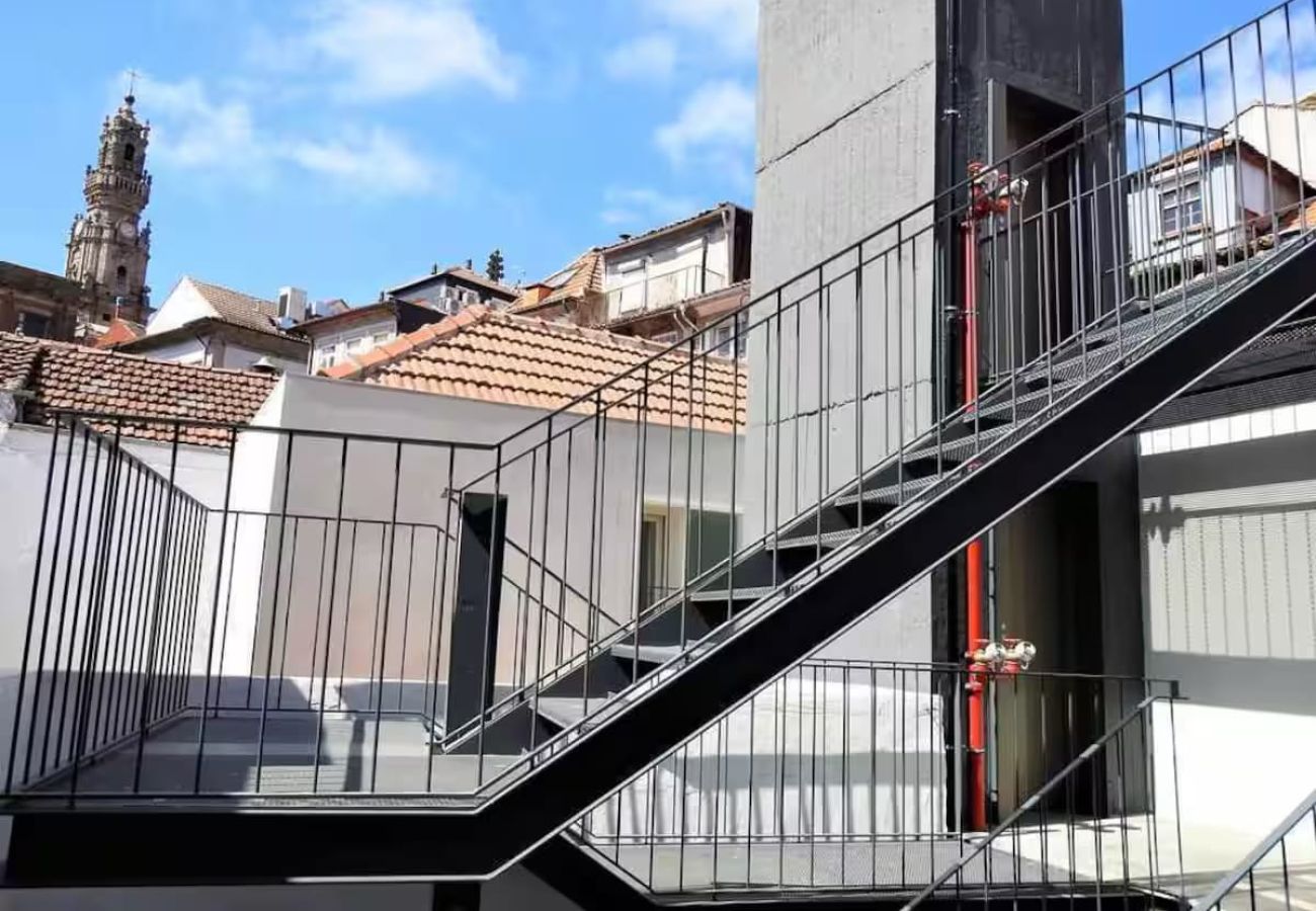 Apartamento em Porto - White Lotus with AC near Metro