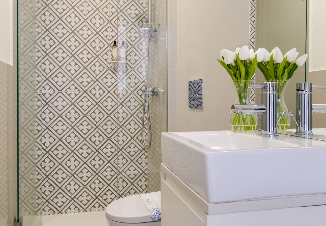 Apartamento em Porto - The Library | Luxury House with AC Downtown Porto