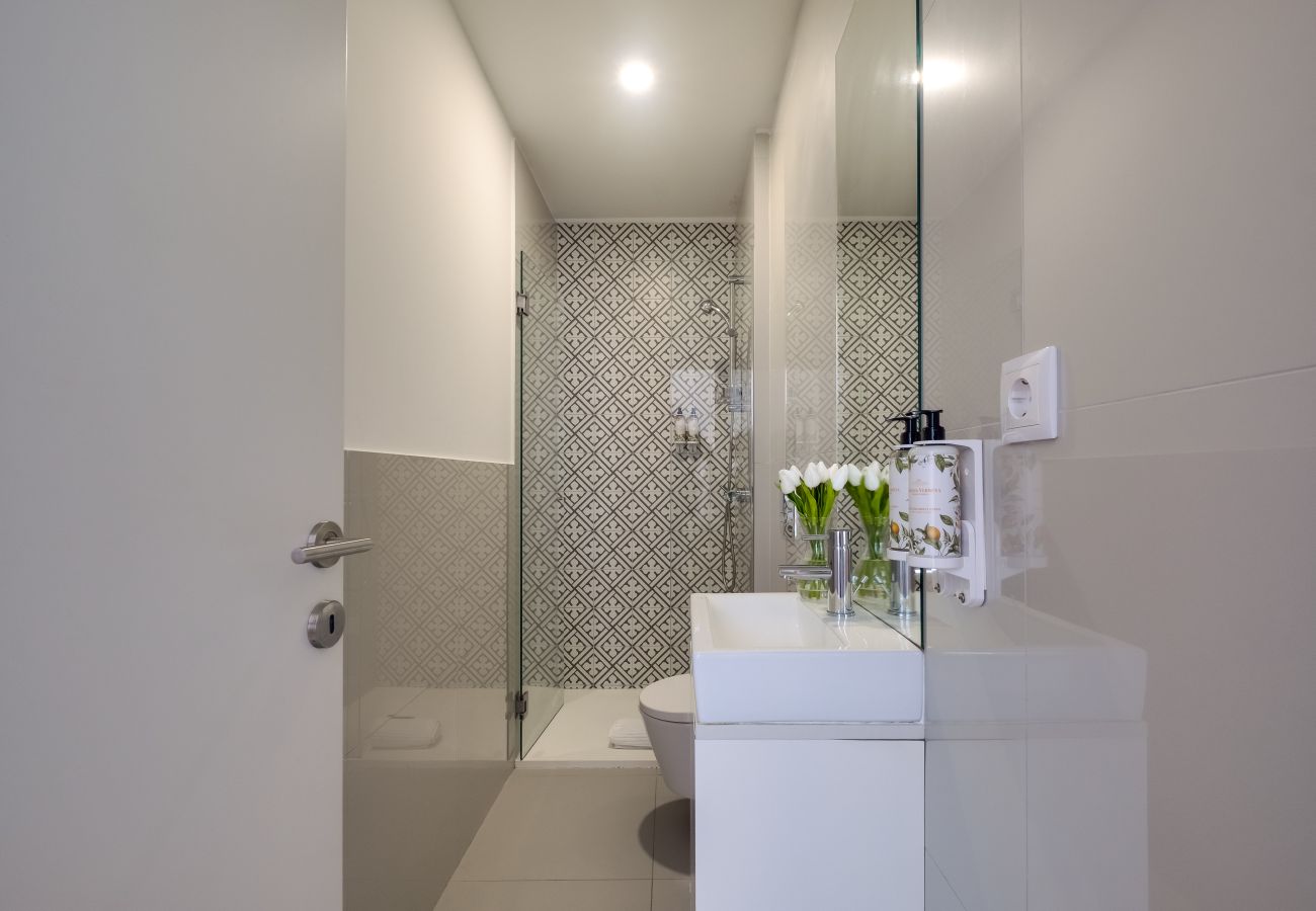 Apartamento em Porto - The Library | Luxury House with AC Downtown Porto