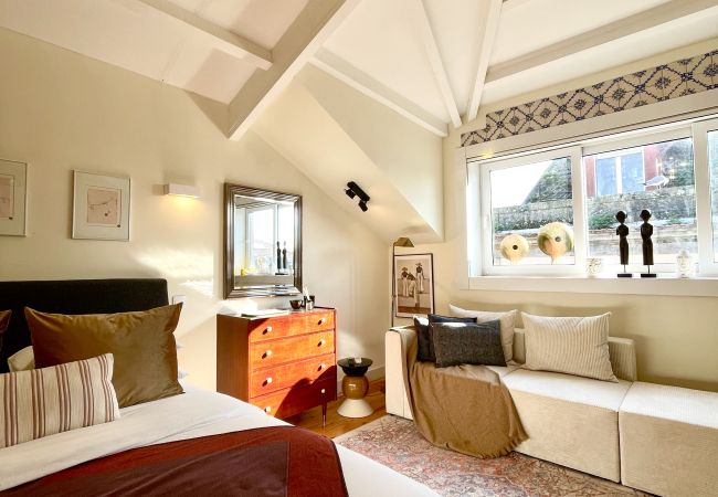 Apartamento em Porto - Elegant Sunlit Loft in the trendy heart of Porto!