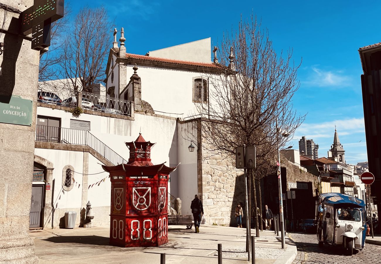 Apartamento em Porto - Elegant Sunlit Loft in the trendy heart of Porto!