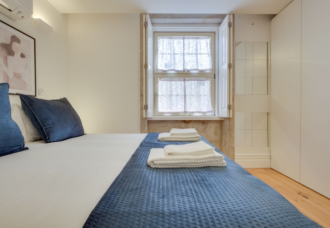 Apartamento em Porto - Cedofeita Balcony Apartment W/ AC Downtown