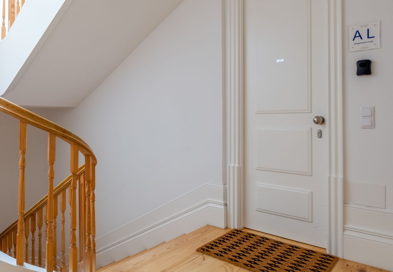 Apartamento em Porto - Cedofeita Balcony Apartment W/ AC Downtown