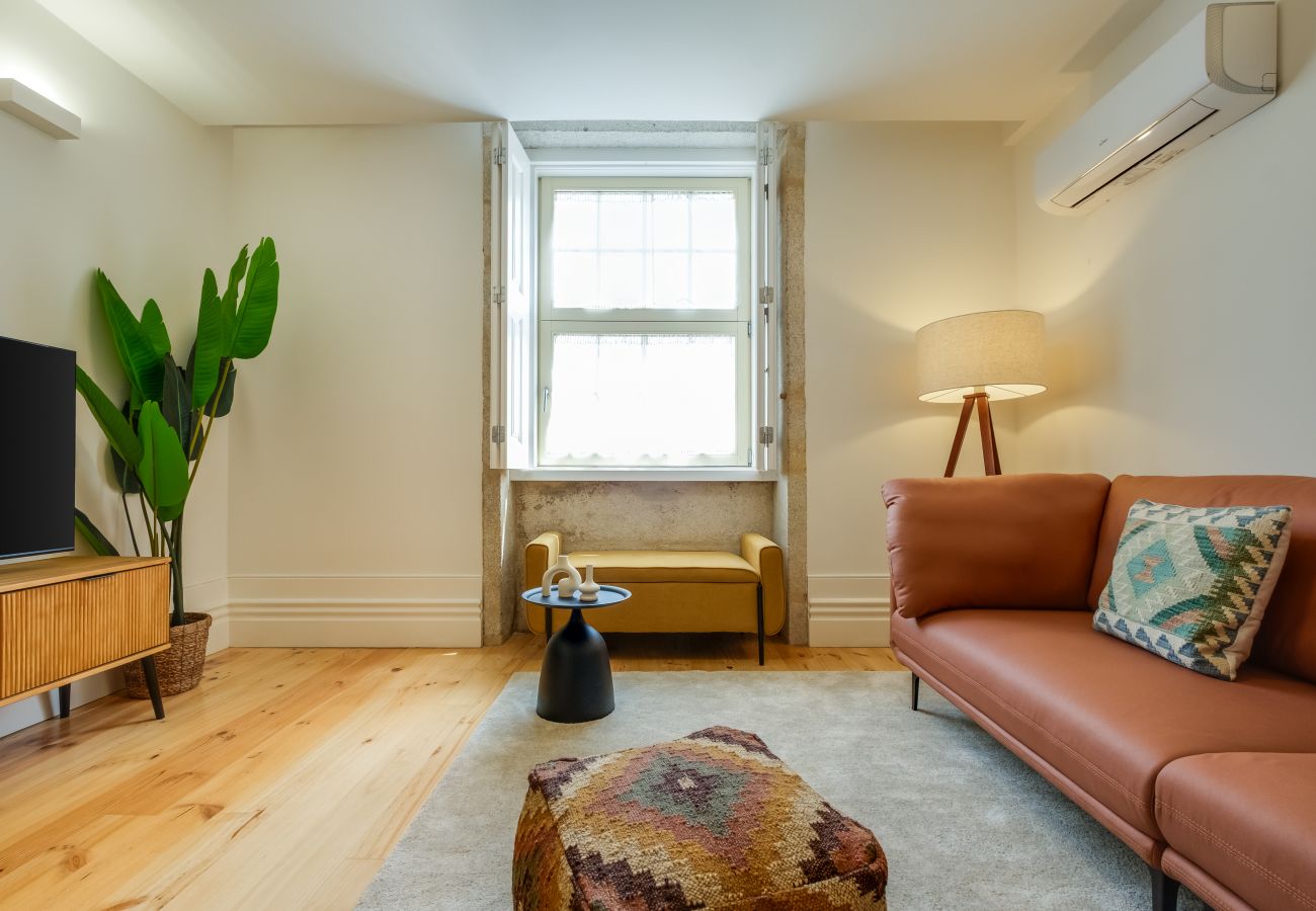Apartamento em Porto - Cedofeita Balcony Apartment W/ AC Downtown