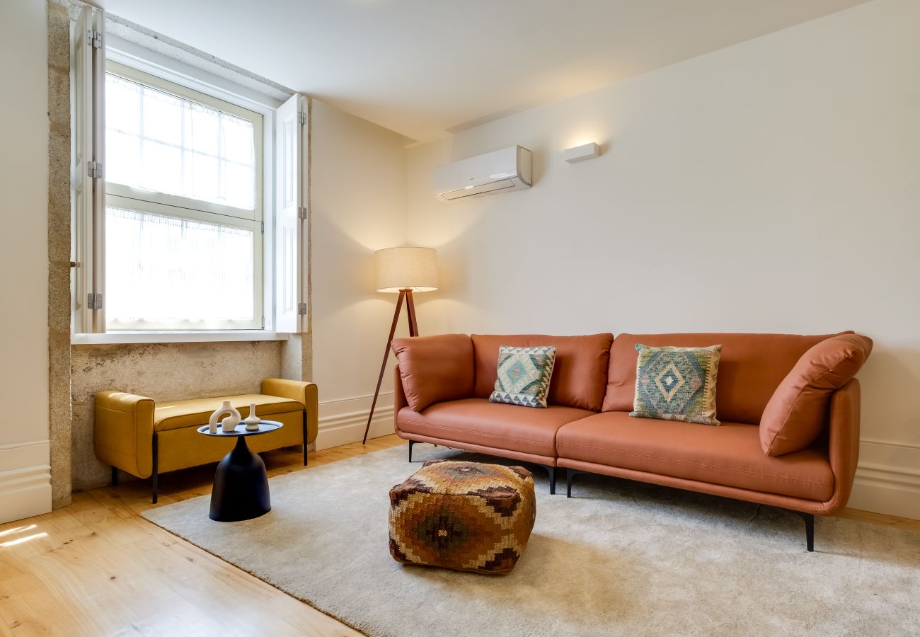 Apartamento em Porto - Cedofeita Balcony Apartment W/ AC Downtown