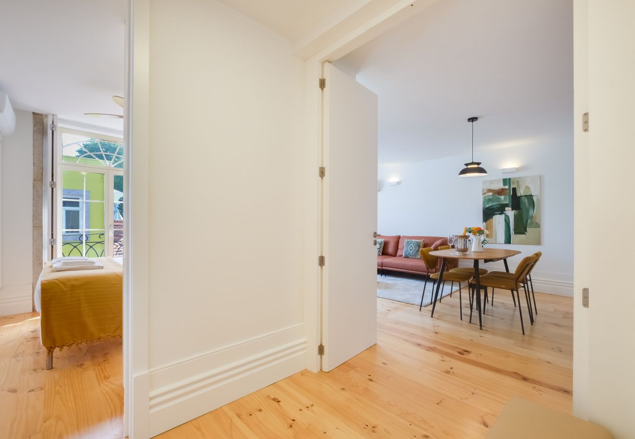 Apartamento em Porto - Cedofeita Balcony Apartment W/ AC Downtown
