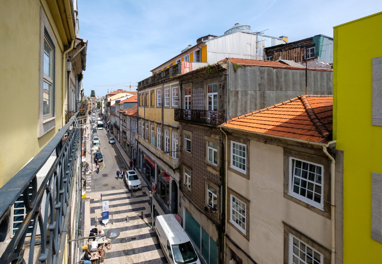 Apartamento em Porto - Cedofeita Balcony Apartment W/ AC Downtown