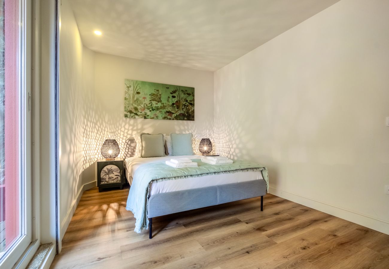 Apartamento em Porto - Magnolia 2 Luxury with AC Metro Downtown Porto