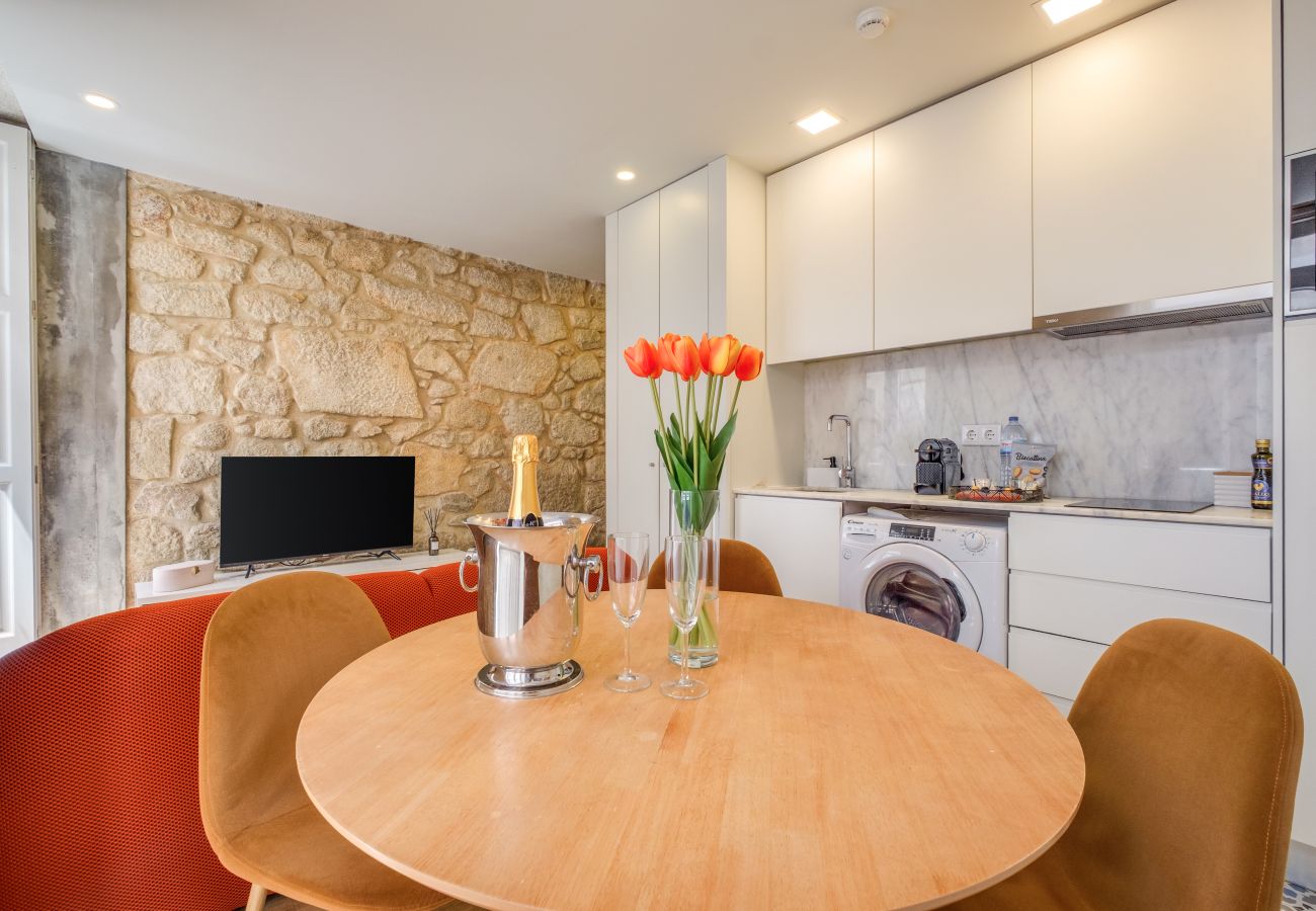 Apartamento em Porto - Magnolia 2 Luxury with AC Metro Downtown Porto