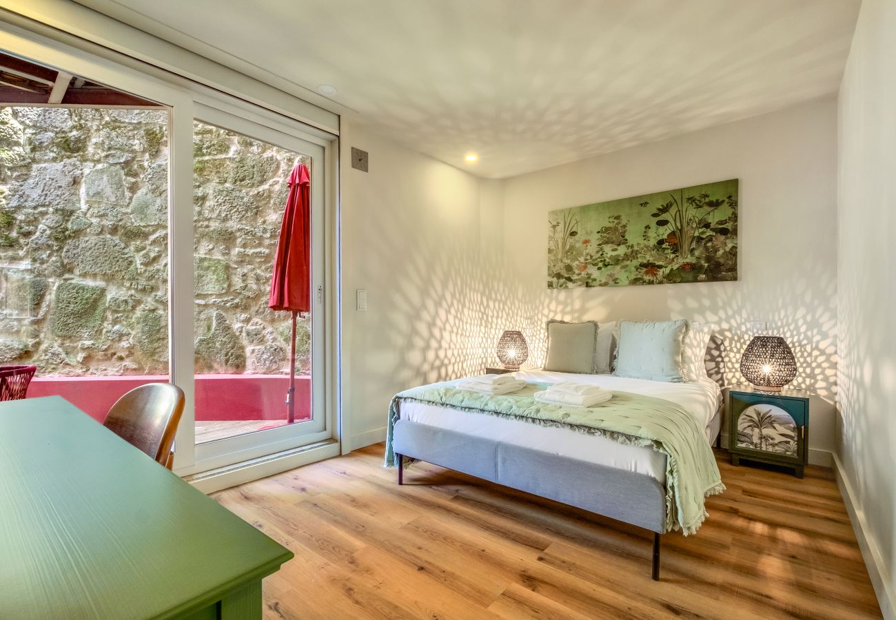 Apartamento em Porto - Magnolia 2 Luxury with AC Metro Downtown Porto