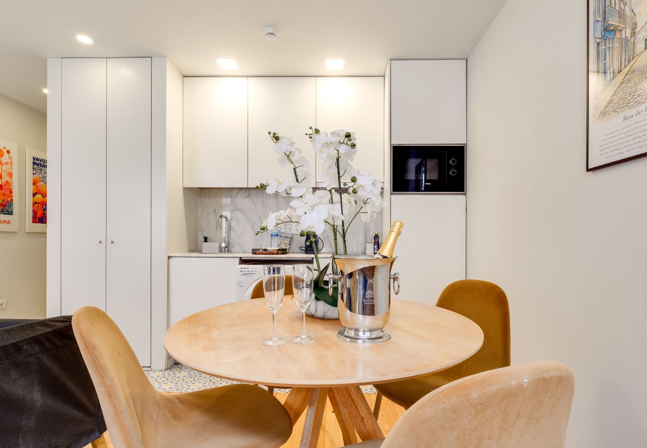 Apartamento em Porto - Magnolia 4 Luxury with AC Metro Downtown Porto