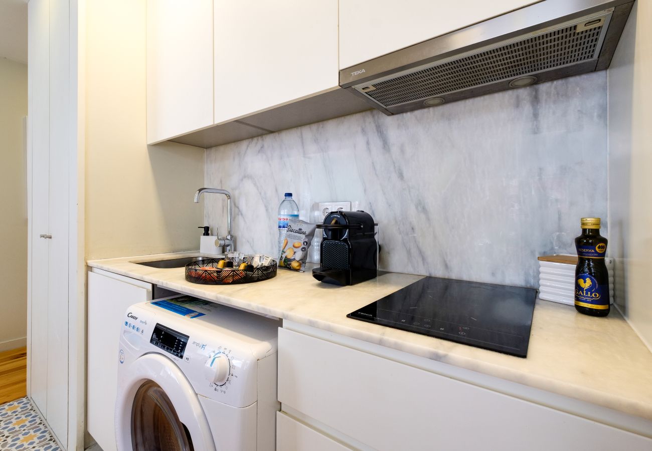 Apartamento em Porto - Magnolia 4 Luxury with AC Metro Downtown Porto
