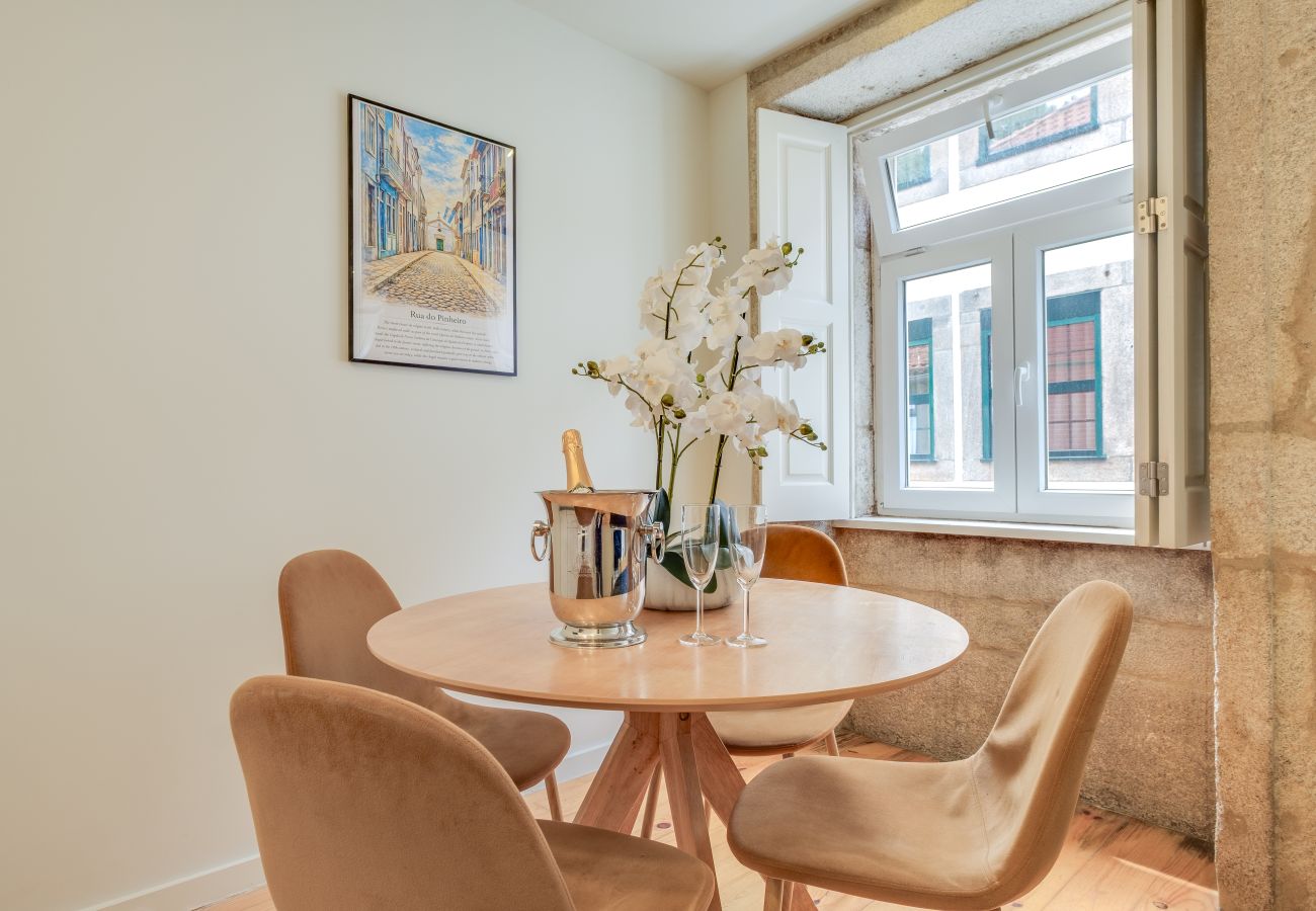 Apartamento em Porto - Magnolia 4 Luxury with AC Metro Downtown Porto