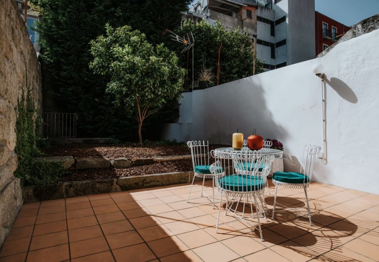 Apartment in Porto - Sunset Luxury House with Garden A/C Downtown Porto