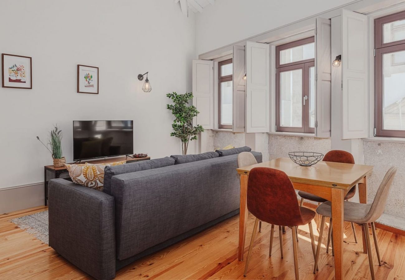 Apartment in Porto - Oporto Artists Loft, Duplex Downtown near Metro