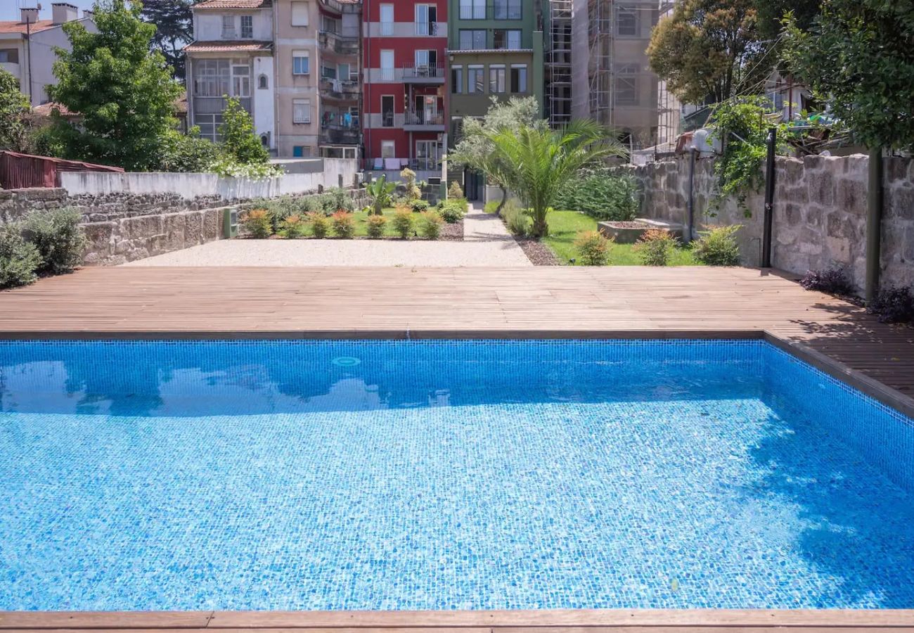 Apartment in Porto - Cosy House Downtown Porto w/ swimming pool and AC