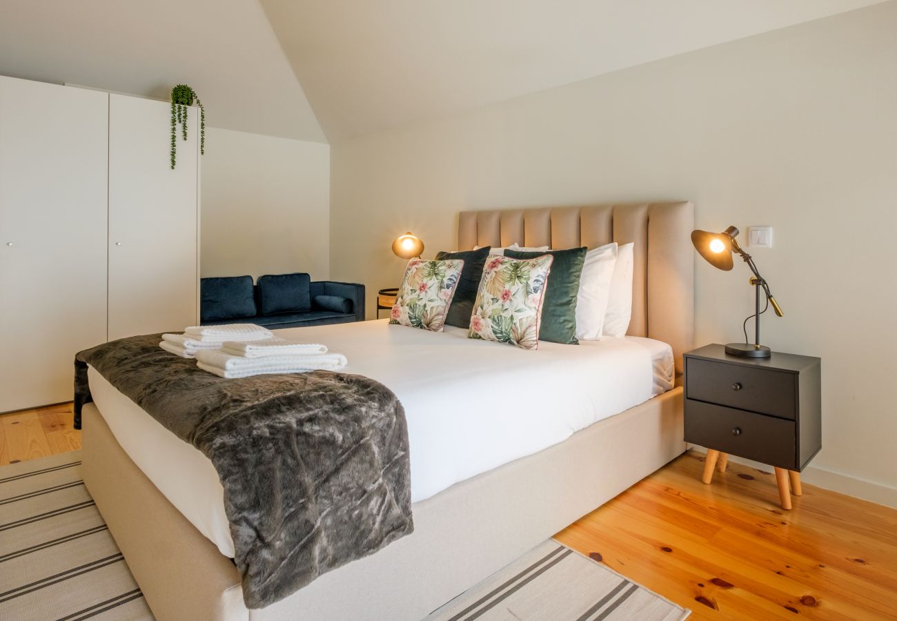 Apartment in Porto - Luxury Style 4 with A/C Downtown Porto near Metro