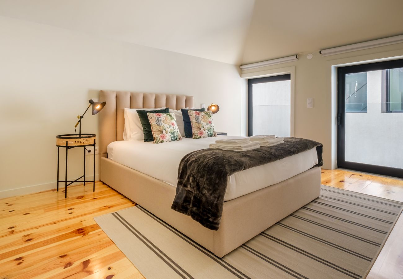 Apartment in Porto - Luxury Style 4 with A/C Downtown Porto near Metro