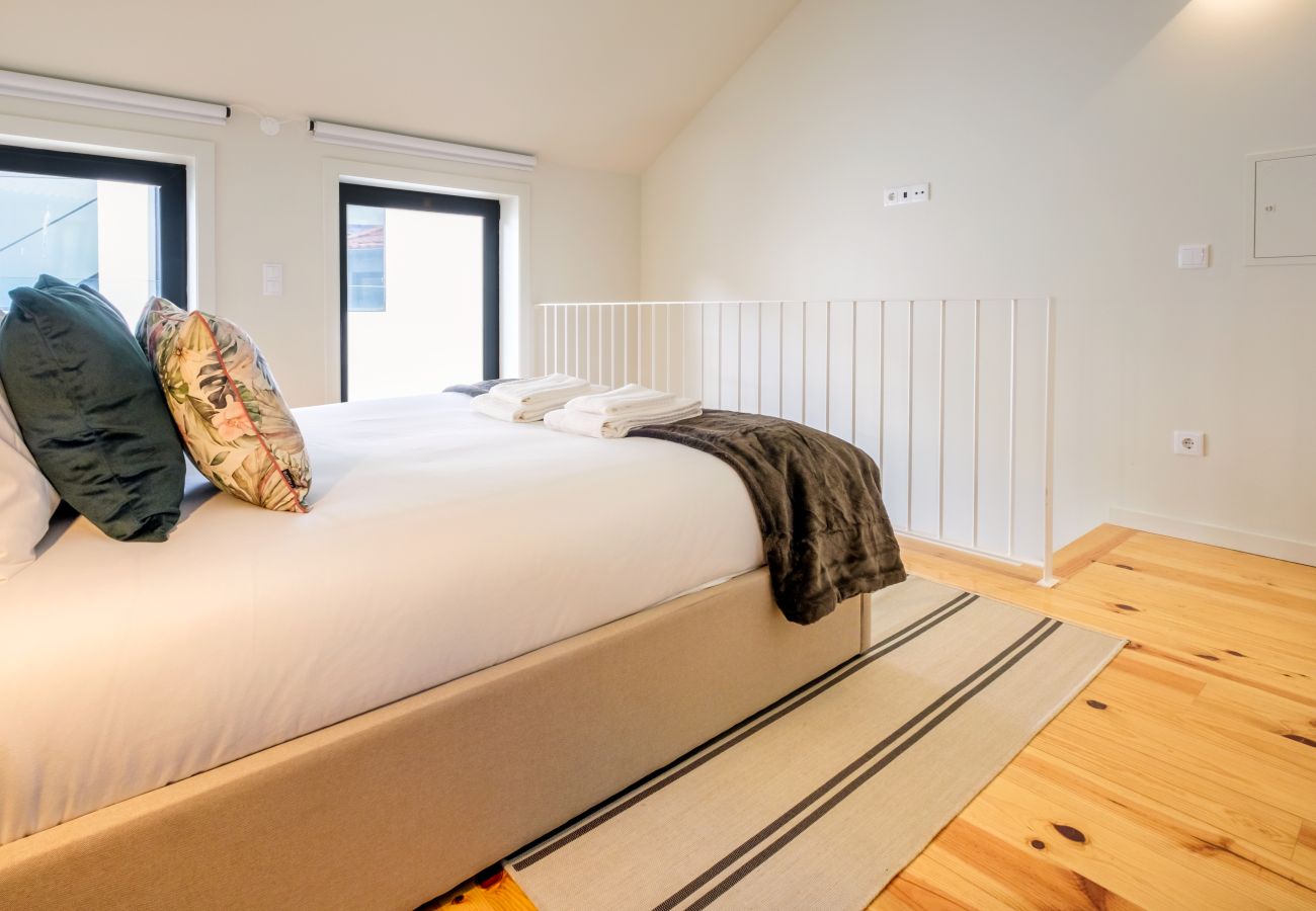 Apartment in Porto - Luxury Style 4 with A/C Downtown Porto near Metro