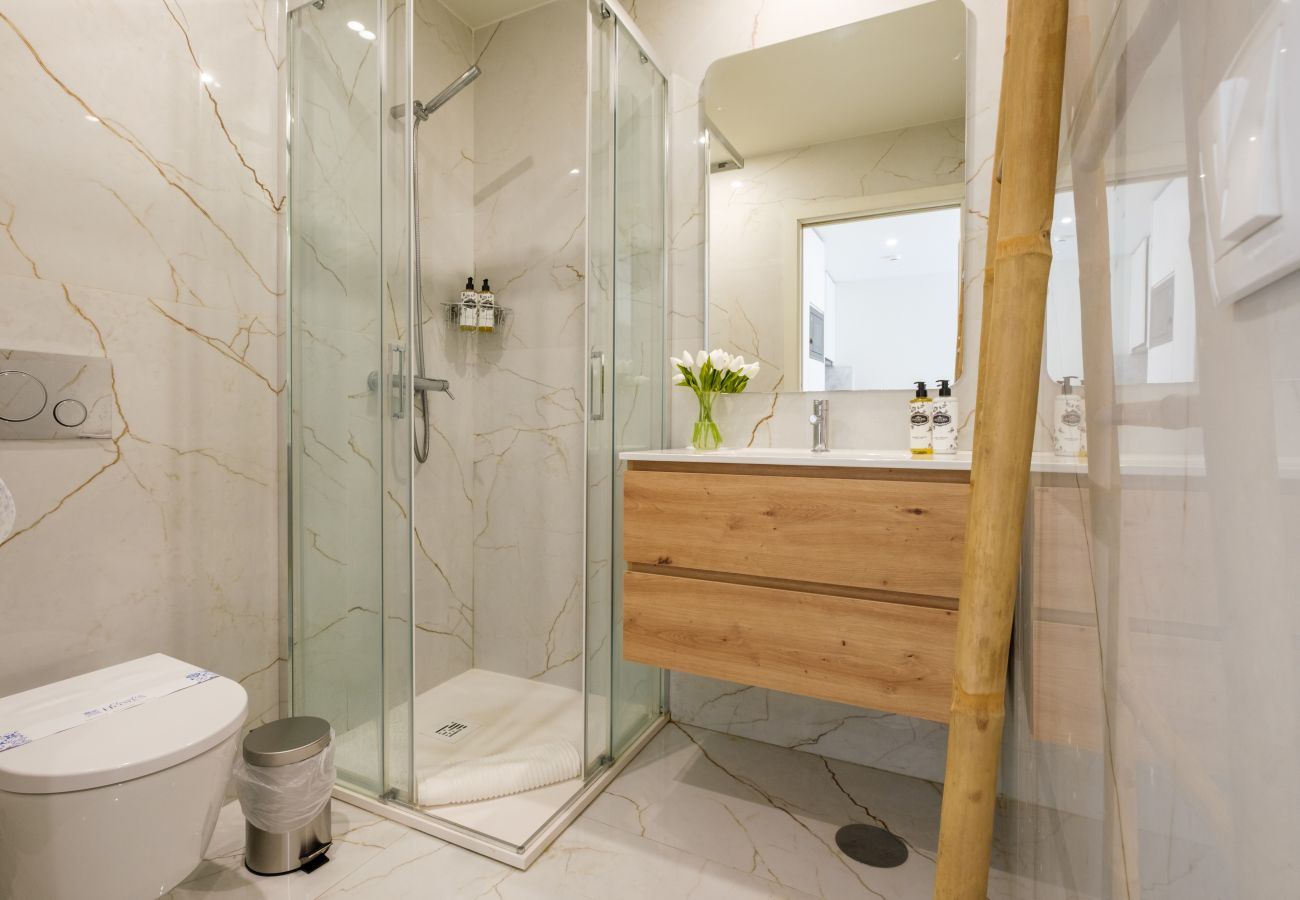 Apartment in Porto - Luxury Style 7 with A/C Downtown Porto near Metro