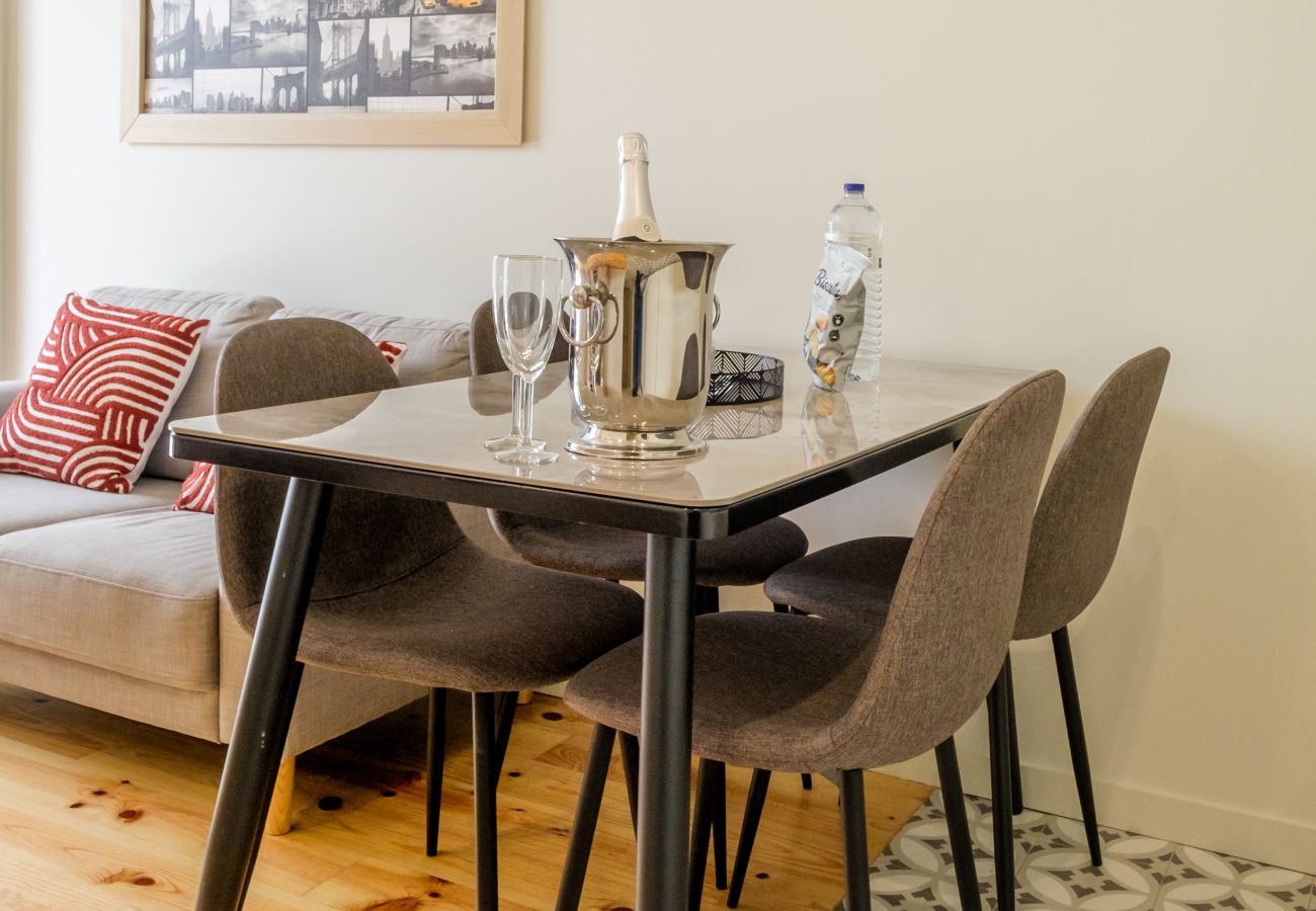 Apartment in Porto - Luxury Style 7 with A/C Downtown Porto near Metro