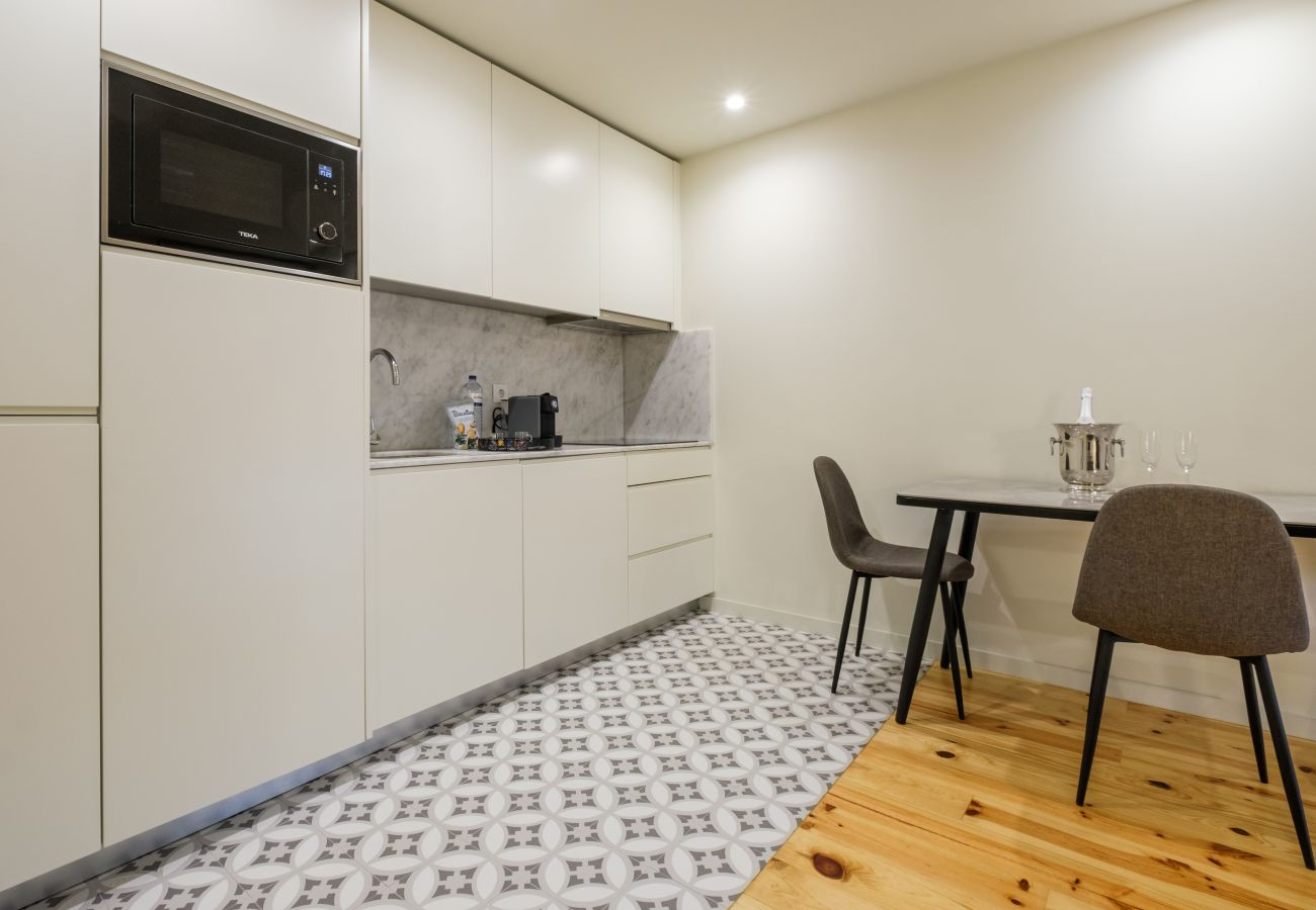 Apartment in Porto - Luxury Style 6 with A/C Downtown Porto near Metro