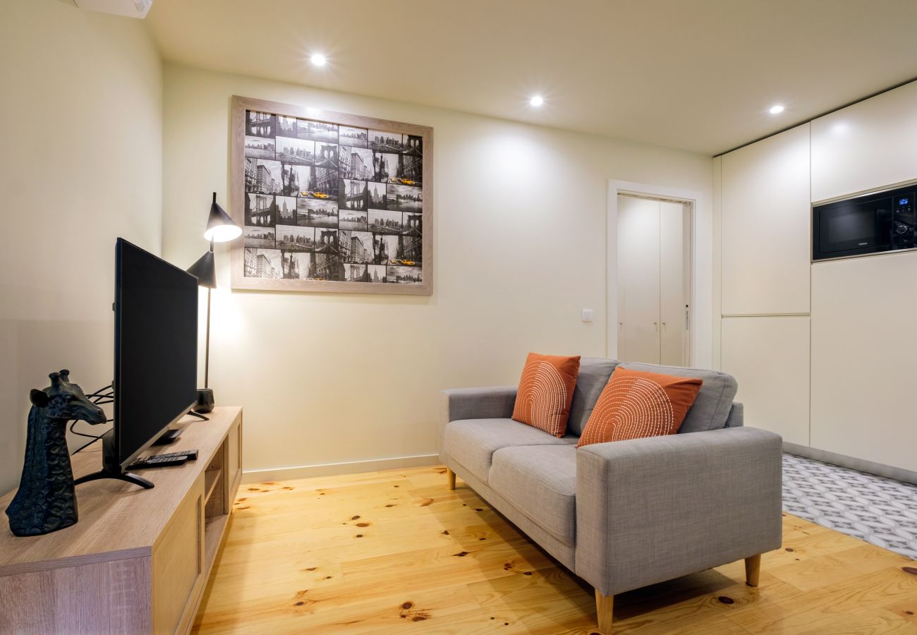 Apartment in Porto - Luxury Style 6 with A/C Downtown Porto near Metro
