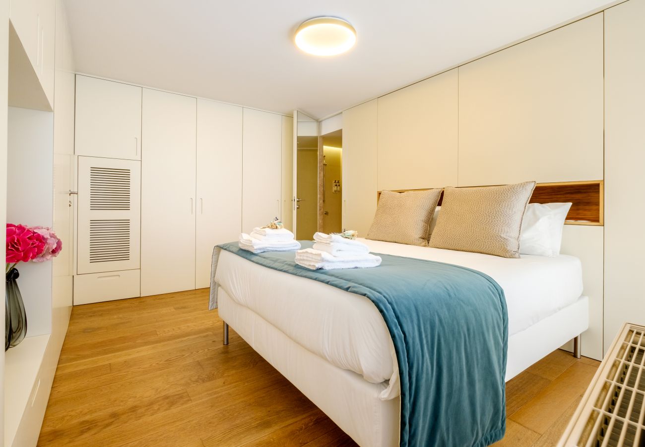 Apartment in Porto - Discovery Luxury Historic House At Rua das Flores
