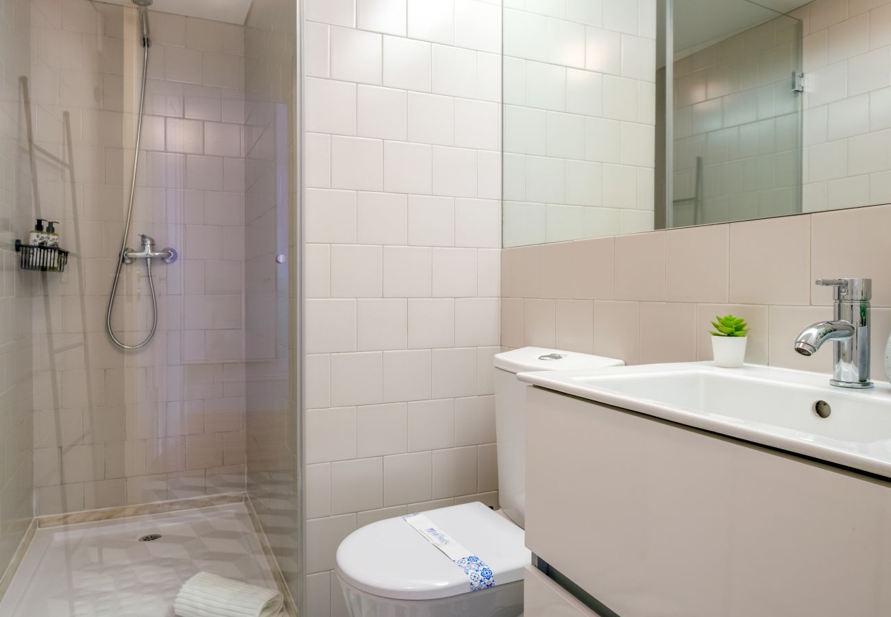 Apartment in Porto - Cedofeita Sunshine Luxury Apartment Downtown Porto