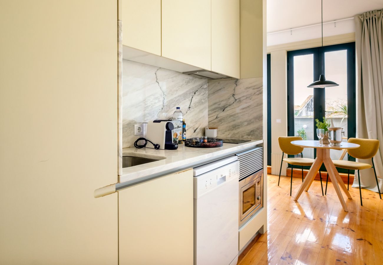 Apartment in Porto - Cedofeita Sunshine Luxury Apartment Downtown Porto