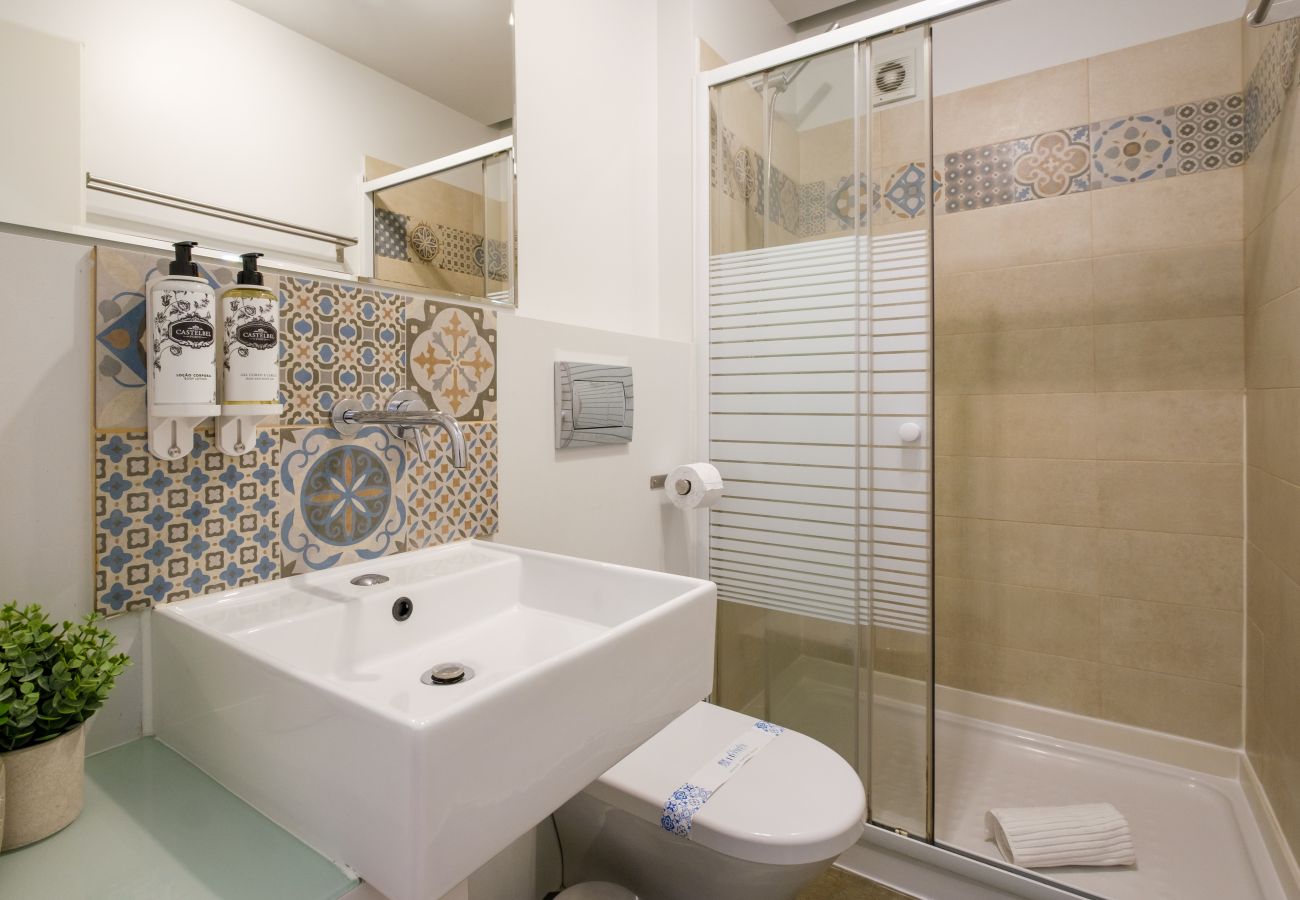 Apartment in Porto - Historic Porto Nook Downtown Porto near metro