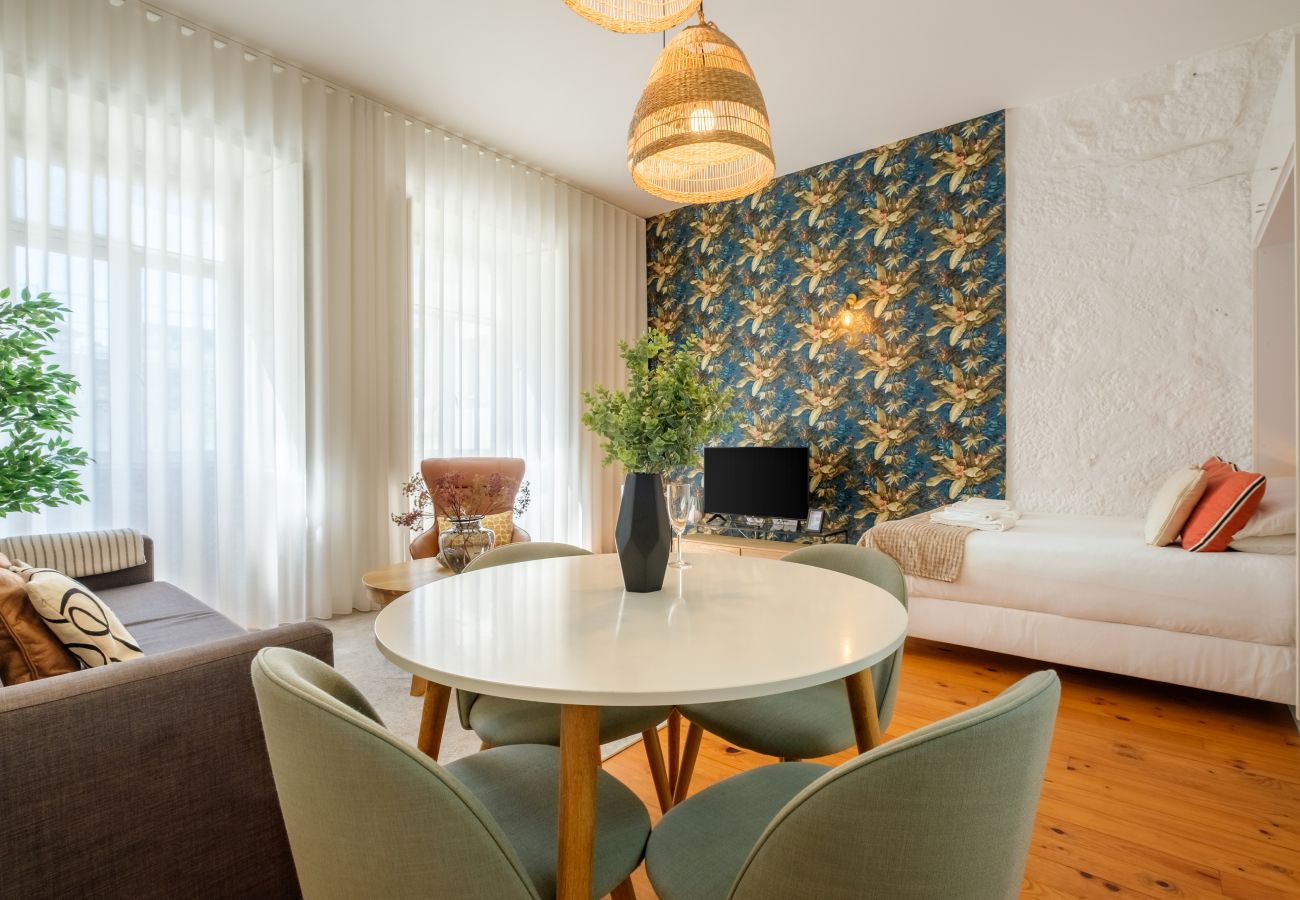 Apartment in Porto - Historic Porto Nook Downtown Porto near metro