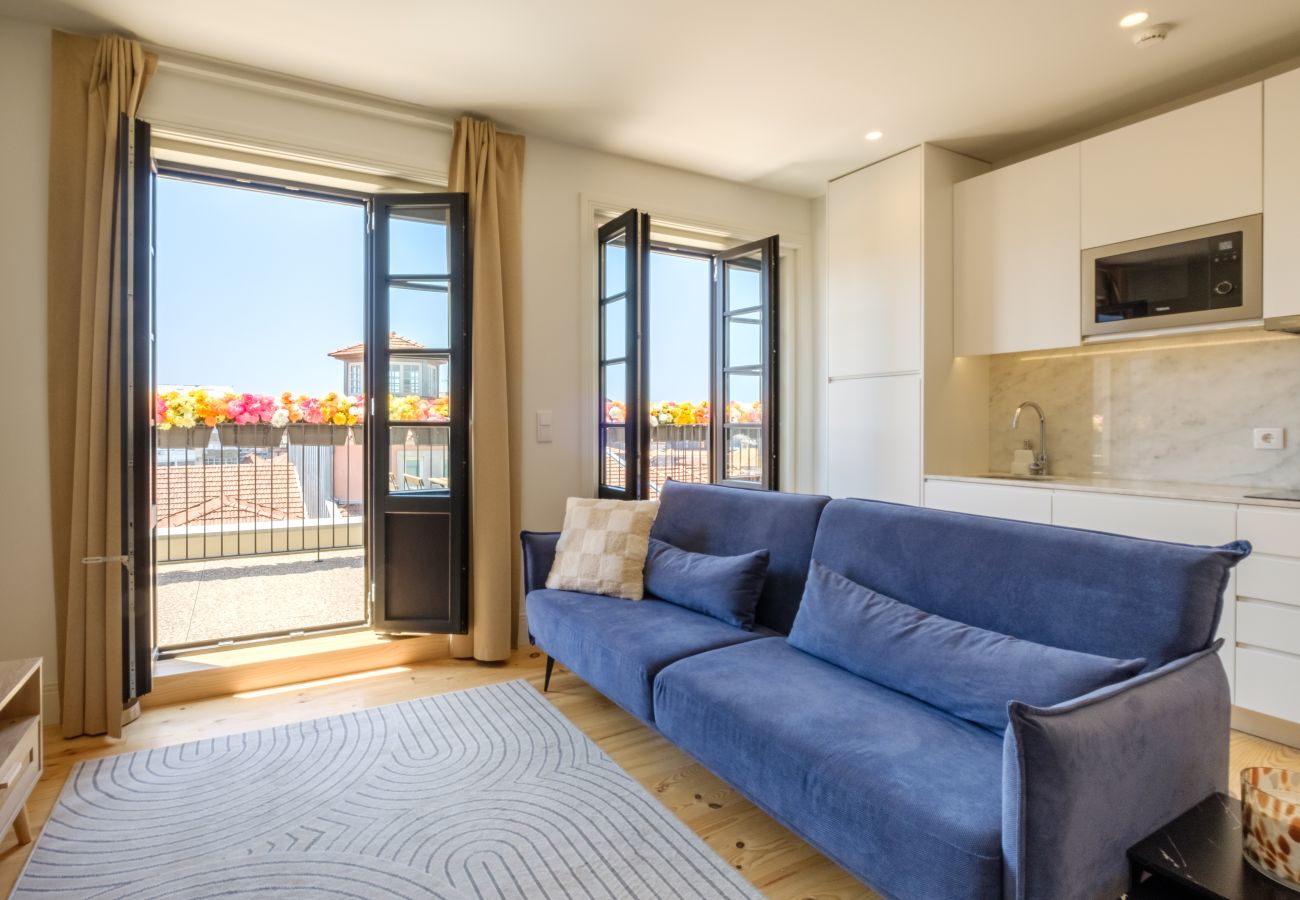 Apartment in Porto - Art Deco 42 Luxury 2BR Apartment Downtown Metro AC