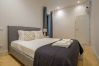 Apartment in Porto - Art Deco 13 Luxury 2BR Apartment Downtown Metro AC