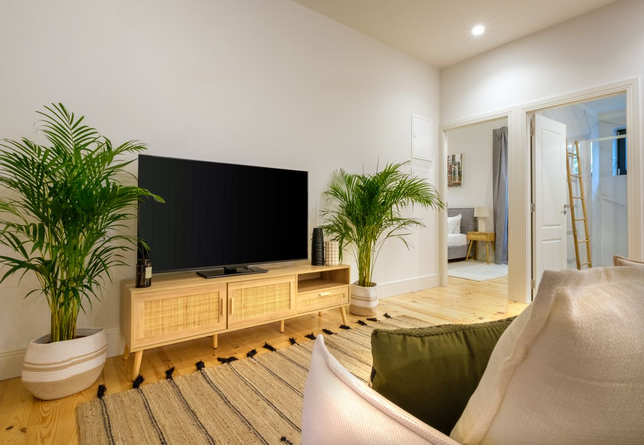 Apartment in Porto - Art Deco 23 Luxury 2BR Apartment Downtown Metro AC